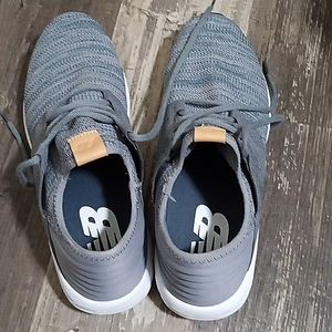 NEW BALANCE Men Size 13, grey color